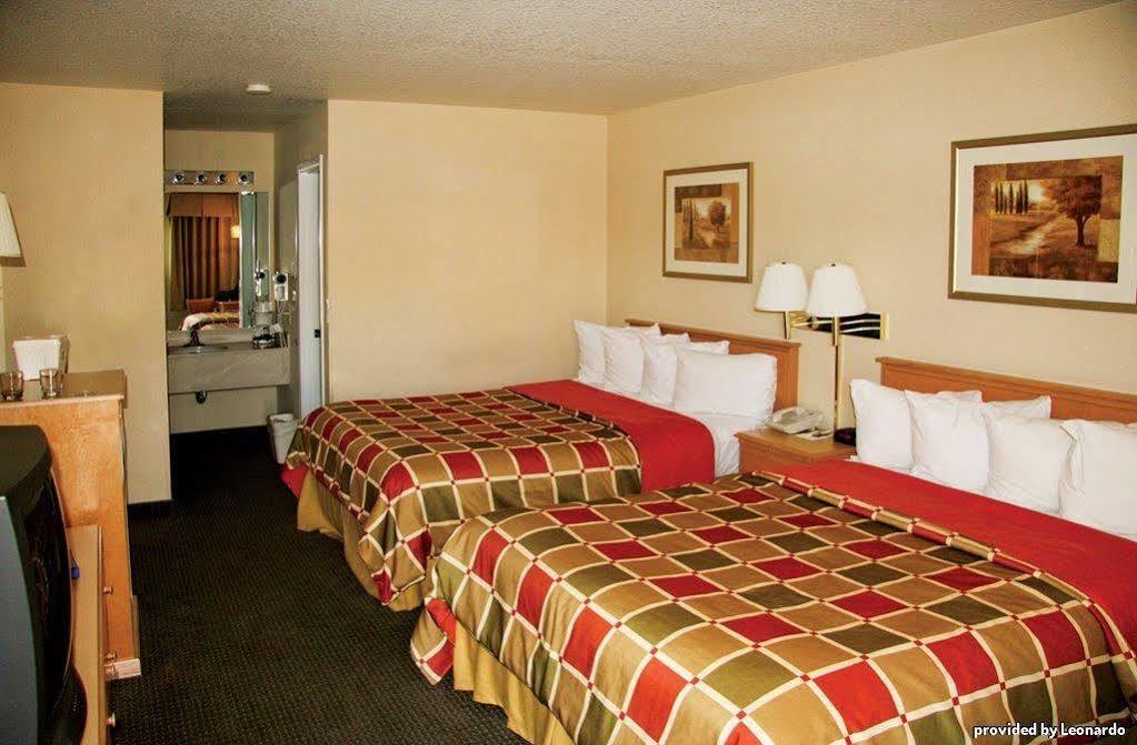 Best Western Horizon Inn Medford Room photo